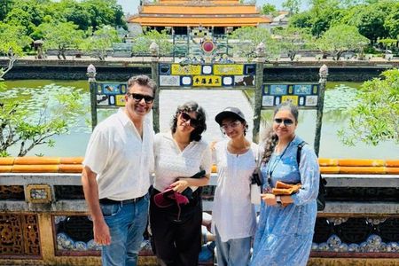 Chan May Port/Tien Sa Port: Hue Citadel Tour or Golden Bridge