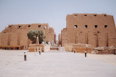 Full Day Secrets in Luxor East & West with guide , Car & lunch 
