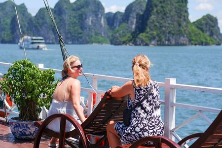 Halong Day Tour: 6-Hour Cruise Kayak, Swim, Hike, Cave visit