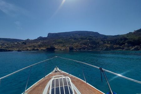 Boat Charters Blue lagoon, Crystal Lagoon, Comino, Malta