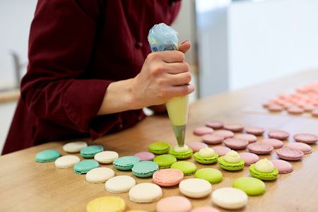 3-Hour Macaron Baking Class With Local Chef in the Heart of Paris