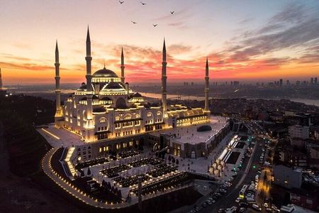 Guided Istanbul Full Day Asian Side Tour with Tickets and Lunch