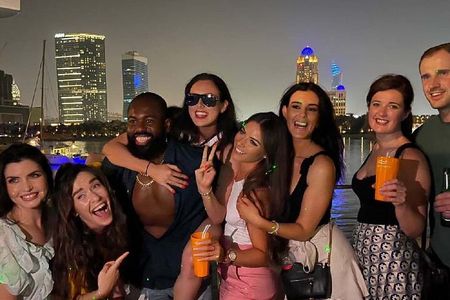 Yacht Party in Dubai Marina with BBQ , Unlimited Drinks & DJ