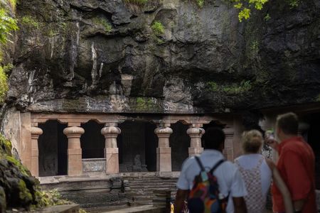 Elephanta Caves Mumbai Private Tour with Local Guide