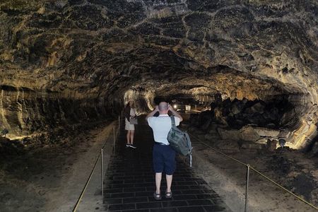 Private Half Day Tour Lava tube(Hanrim park ) in jeju island 