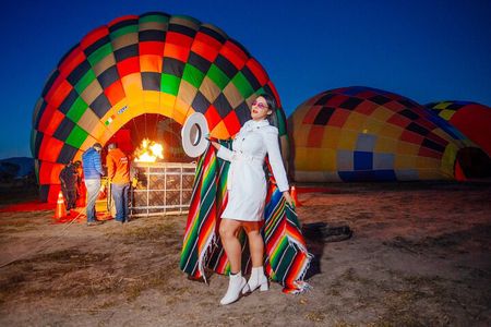 Balloon flight + Breakfast + Pyramids + Transportation (Optional)