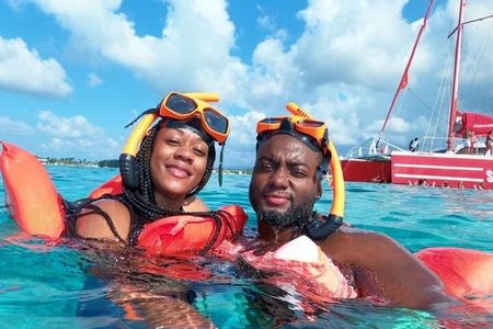 Party Catamaran Cruise with Open Bar and Snorkeling Montego Bay