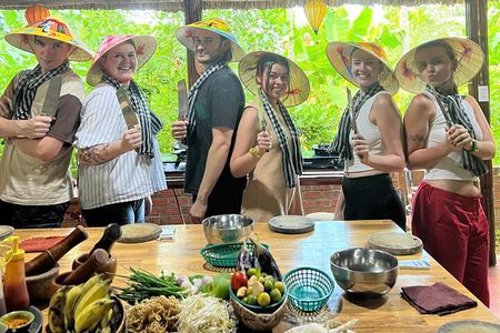 HoiAn:Making Lantern & Cooking Class-BasketBoat Ride,Crab fishing