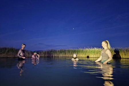 4 hr Private Adventure to Secret Hot Springs near Death Valley