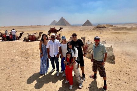 Full-Day Cairo & Giza Tour: Pyramids, Museum & Khan El Khalili