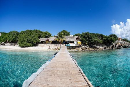 The Blue Experience: Snorkeling with Turtles & Beach Hopping tour