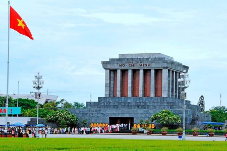 Hanoi Scooter Tour: History, Culture, Train Street on Motorbike