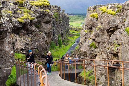 Golden Circle & Secret Lagoon Small-Group Day Tour from Reykjavik