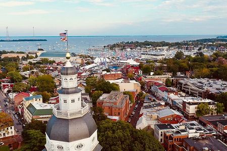 Annapolis Historic Walking Tour at Harbor and Naval Academy 