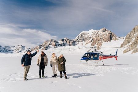 Mount Cook and The Glaciers 55-Minute Helicopter Flight