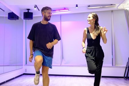 Tokyo Morning Shuffle Dance & Breakfast with a TikTok Star
