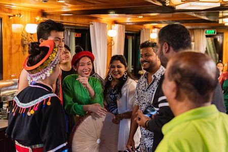 2 Day Apricot Cruise from Hanoi to Ha Long Bay