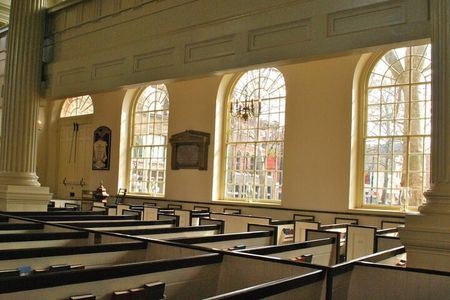 Independence Mall (Entrance to 2 Historic Sites) 2.5 Hour Walking