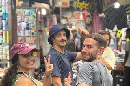 Local Delhi Food Tour with Tour Guide - walk and taste street food