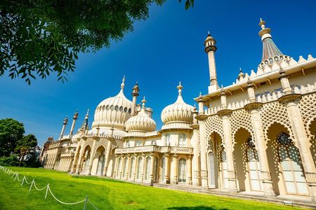 Seven Sisters and Brighton Tour with Train Tickets included