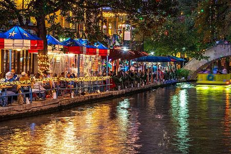 San Antonio Night Riverwalk Tour with Tower of Americas