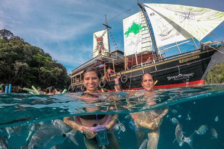 Pirate Cataraman Tour Angra dos Reis and Ilha Grande with Lunch