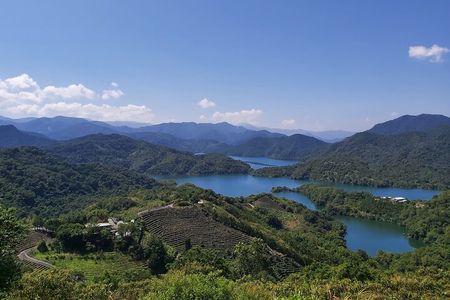 Thousand Island Lake and Pinglin Tea Plantation from Taipei