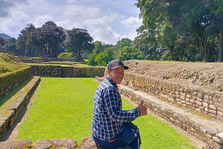 Visiting the archaeological site of Iximche