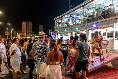 White Night Boat Party with Buffet Dinner and Bar