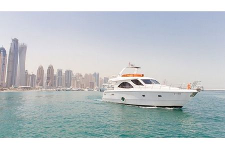 Explore Shared Dubai City Tour with Yacht Ride