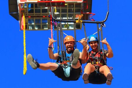Extreme Swing - Fly from the Glass Bottom Gondola