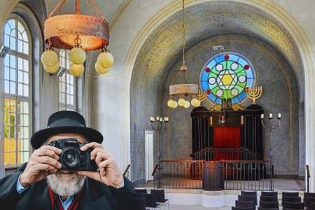 Krumlov Jewish Heritage Tour: Synagogue & Castle Interiors