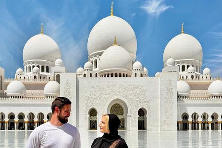 Abu Dhabi Full Day Private Tour with Grand Mosque & Palace Visit