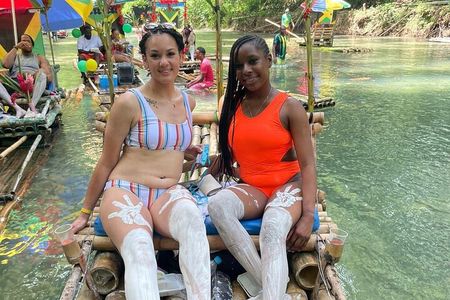 Customized Bamboo Rafting Limestone Massage with Coconut Water 