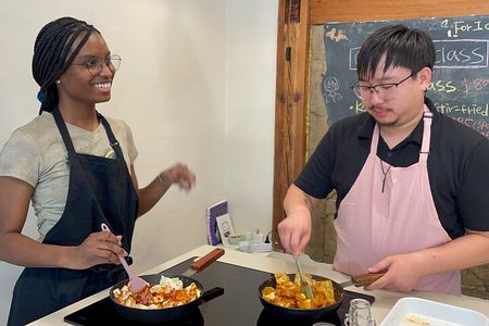 Bulgogi Kimbap & Korean Fried Chicken with Chef Hakyung In Hanok
