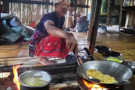 Private Chiang Mai Nature Hiking Visiting Karen Tribe Village