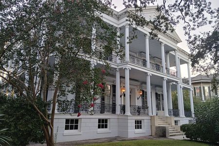 Adults Only Garden District Cemetery Anne Rice True Crime Tour