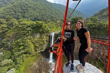 From Quito: Baños Tour - Entrances and Lunch included