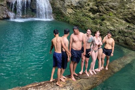 Ha Giang DIVINITY HORIZON TOUR with local easy rider 4 DAYS