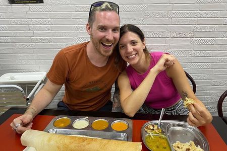 Local Street Food Tour in Georgetown Penang