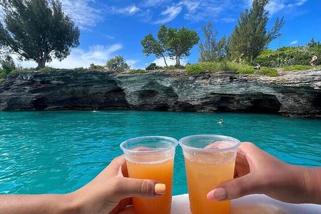 Private Bermuda Boat Charter Cliff Jumping, Islands & Sightseeing