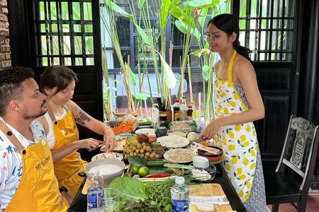 Hoi An Vietnamese Home Cooking Class with a Local 