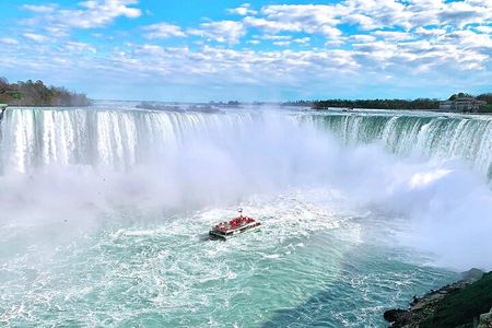 VIP Adult Only Limo Bus Niagara Falls Tour 
