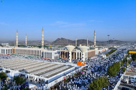 A Spiritual Journey Through the Holy Sites of Makkah