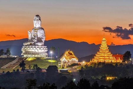 Explore Chiang Rai: City and Temples Experience