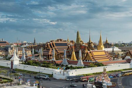 Exclusive Tour – Grand Palace, Emerald Buddha & Reclining Buddha