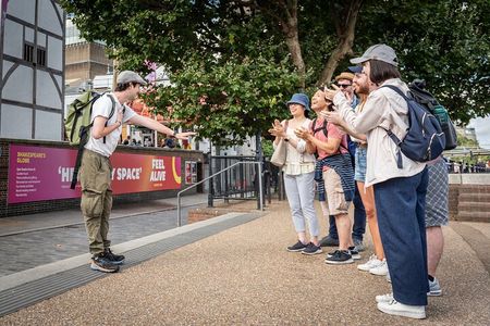 Small-Group London's Best Sights Walking Tour, Kids Join Free!
