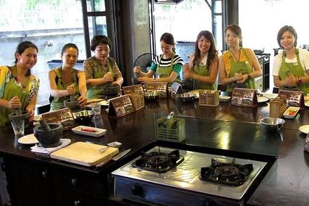 Baipai Thai Cooking School: Authentic Cooking Class Tour