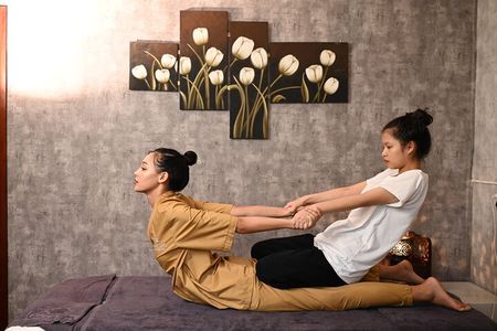 Experience Asian Style Full Body Massage Therapy 