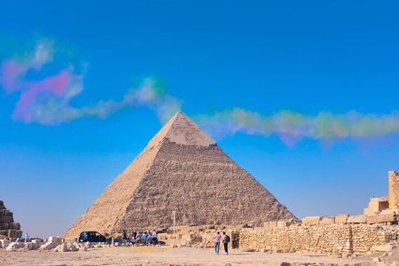 Private Giza Pyramids, Saqqara & Serapeum Tour